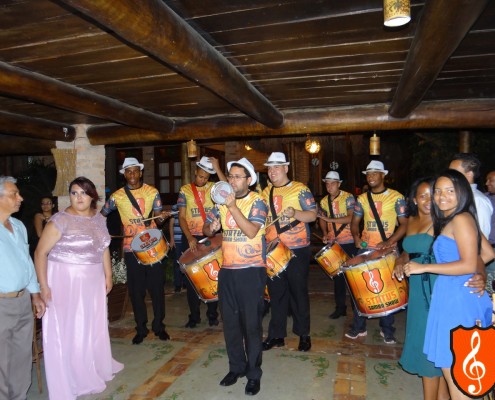 Julie 18-10 - Bateria entrando em cena Julie 18-10 - Bateria entrando em cena
