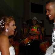 Julie 18-10 – Alegria que o Samba Show proporciona Alegria que o Samba Show proporciona