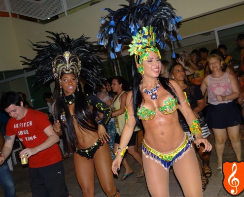 Renata - Status Samba Show 0011 Passistas - Fabi e Gabi