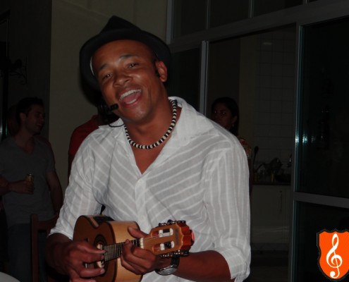 Renata - Status Samba Show 0012 Adriano Souza - Cantor em Festa de Aniversário