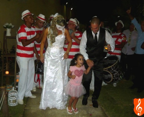 VERONICA & VANDO - RJ0033 Festa de Casamento Rio de Janeiro Veronica e Vando - Bateria de Escola de Samba Final Festa