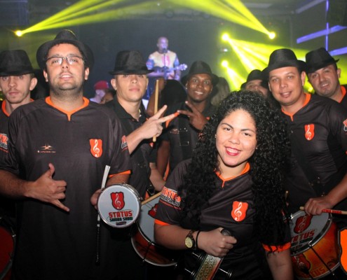 BAILE SAN DIEGO - Equipe de gente bonita Ritmistas do Status Samba Show