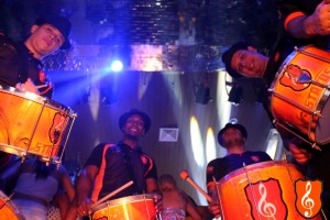 BAILE SAN DIEGO - Baile de Favela Status Samba Show Baile de Favela Status Samba Show