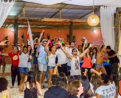 Convidados ao ritmo de Samba Convidados ao ritmo de Samba