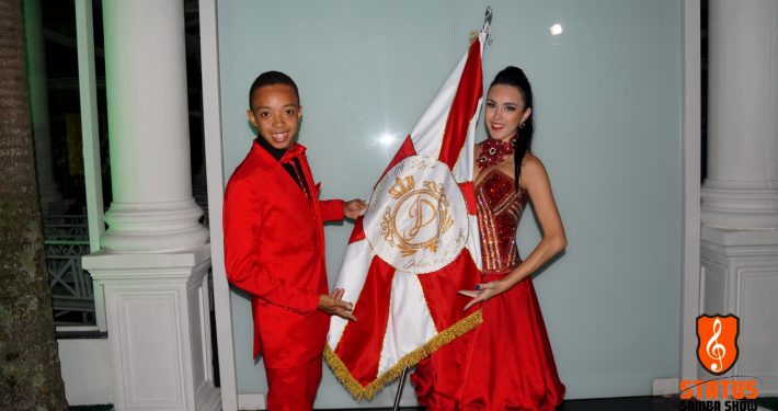 Casamento Diego e - Bandeira Personalizada - Pavilhão - Lenita e Clay Bandeira Personalizada - Pavilhão - Casal de Mestre Sala e Porta Bandeira -