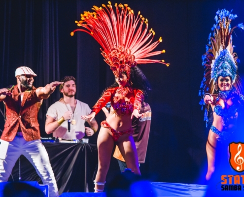 Show Claudia Leite My Carnaval - Mulata Jessica Bueno em Show My Carnaval Claudia Leite