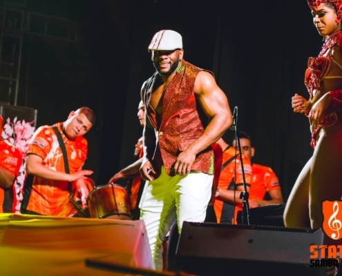 Show Claudia Leite - Malandro Malandro Ulisse Fenix em Show da Claudia Leite