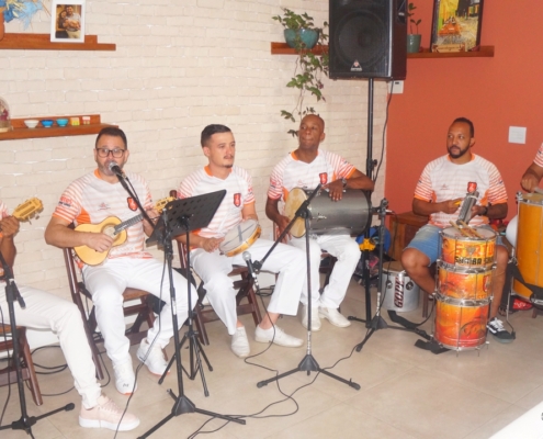 Roda de Samba - Alexandre 11-03-20230068 Equipe de Roda de Samba em Ação